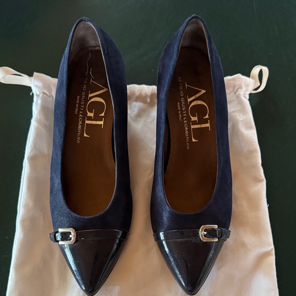 AGL blue suede and patent leather short heels 38.5
